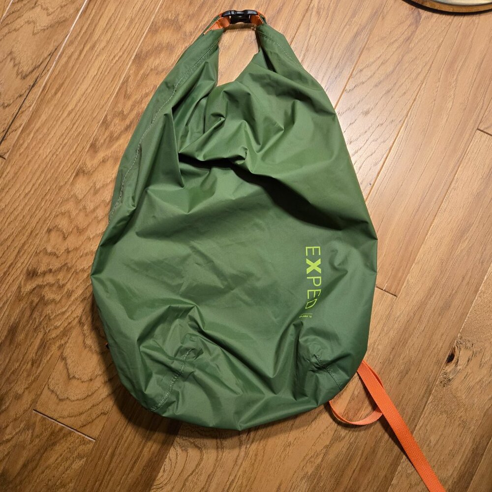 Exped Splash 15 Dry Bag Pack in Forest